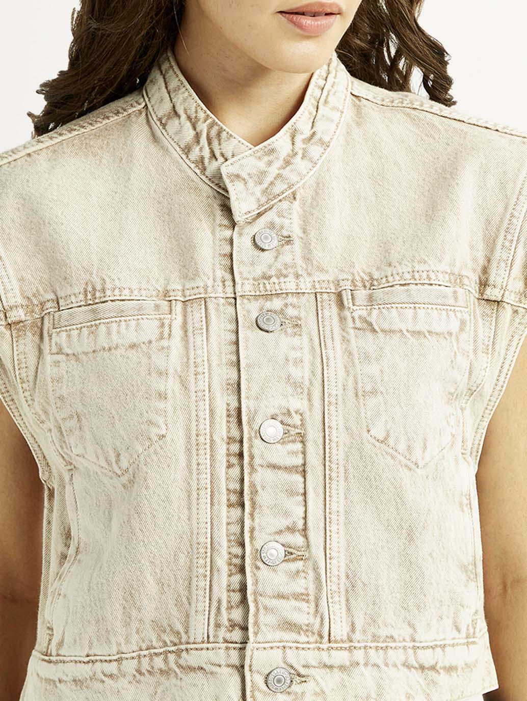 Women's Solid Beige Denim Jacket - Image 4