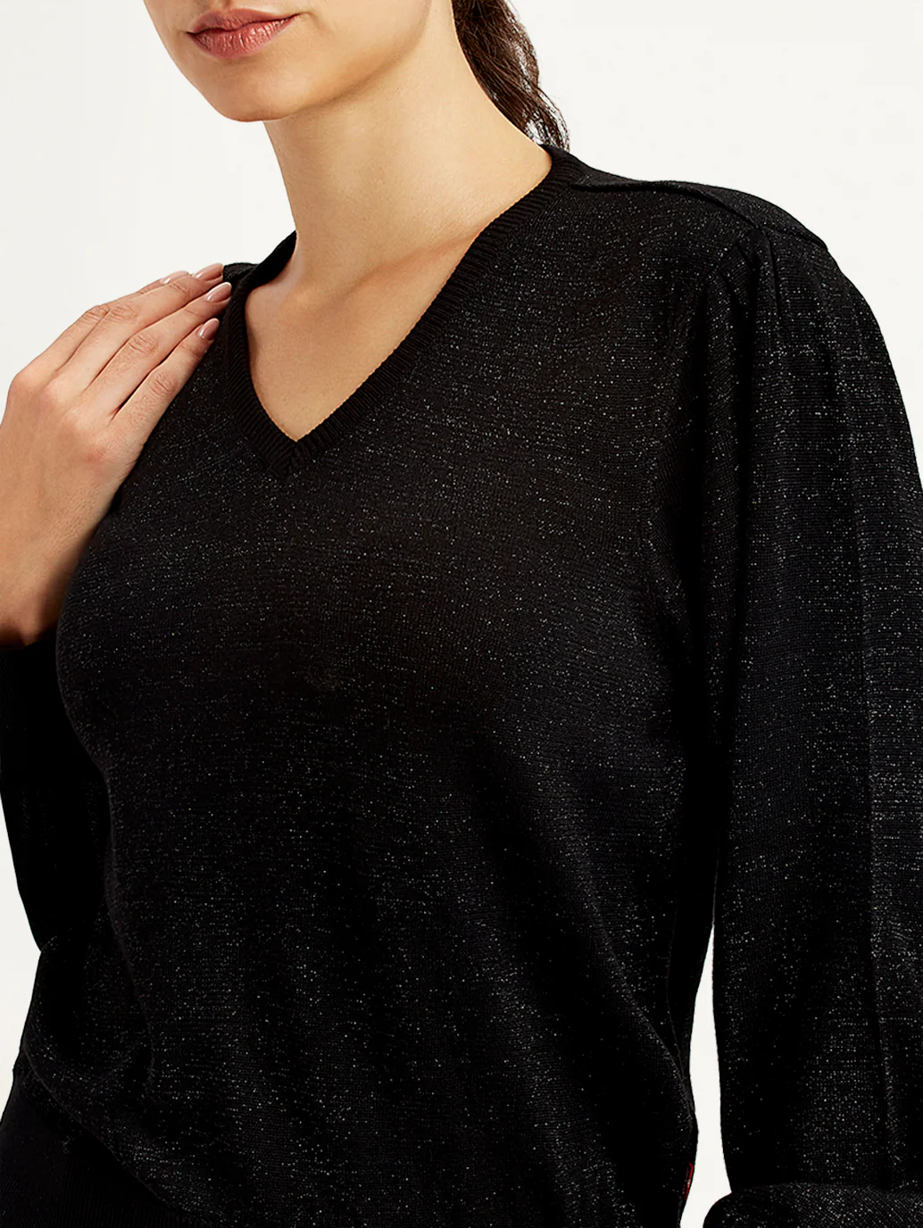 Women's Solid Black V Neck Sweater - Image 4
