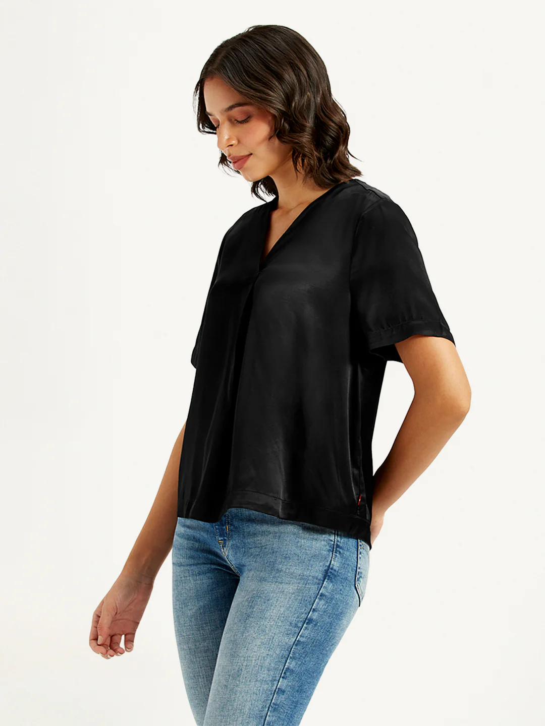 Women's Solid Black V-Neck Top - Image 4
