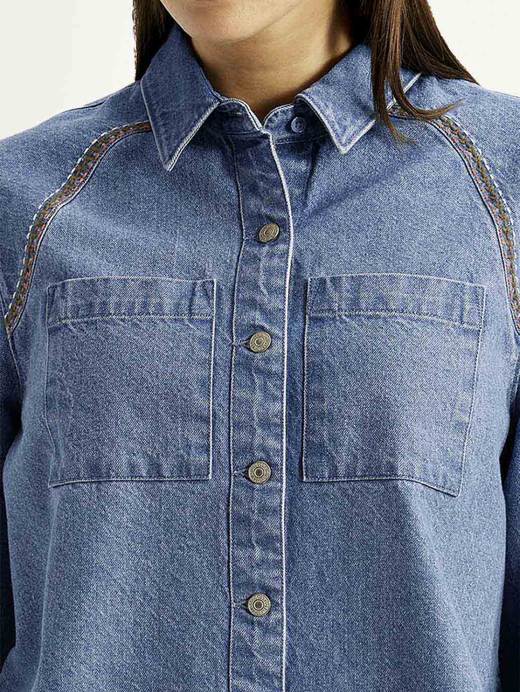 Women's Solid Blue Spread Collar Relaxed Fit Shirt - Image 3