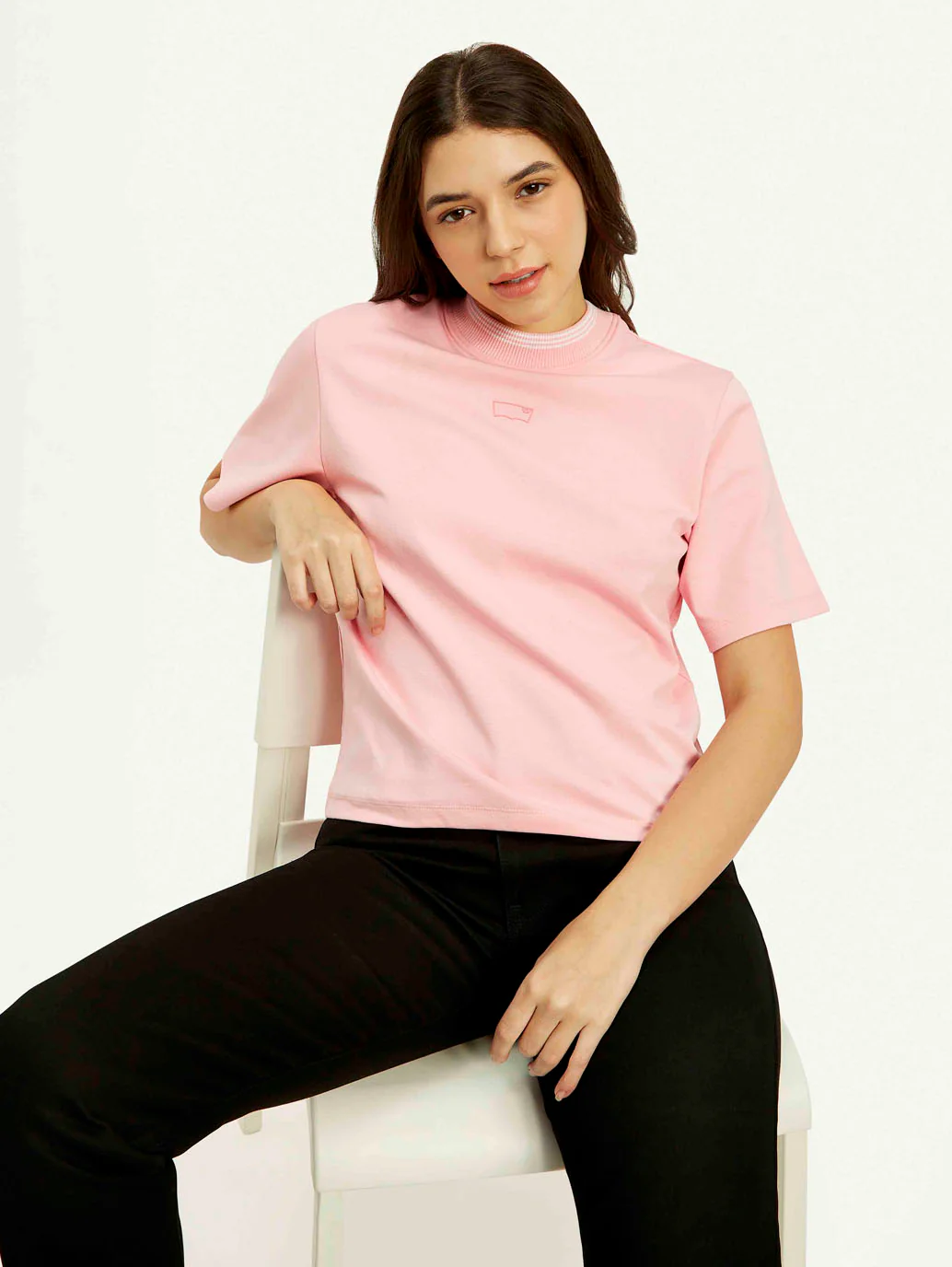 Women's Solid Crew Neck T-shirt - Image 3