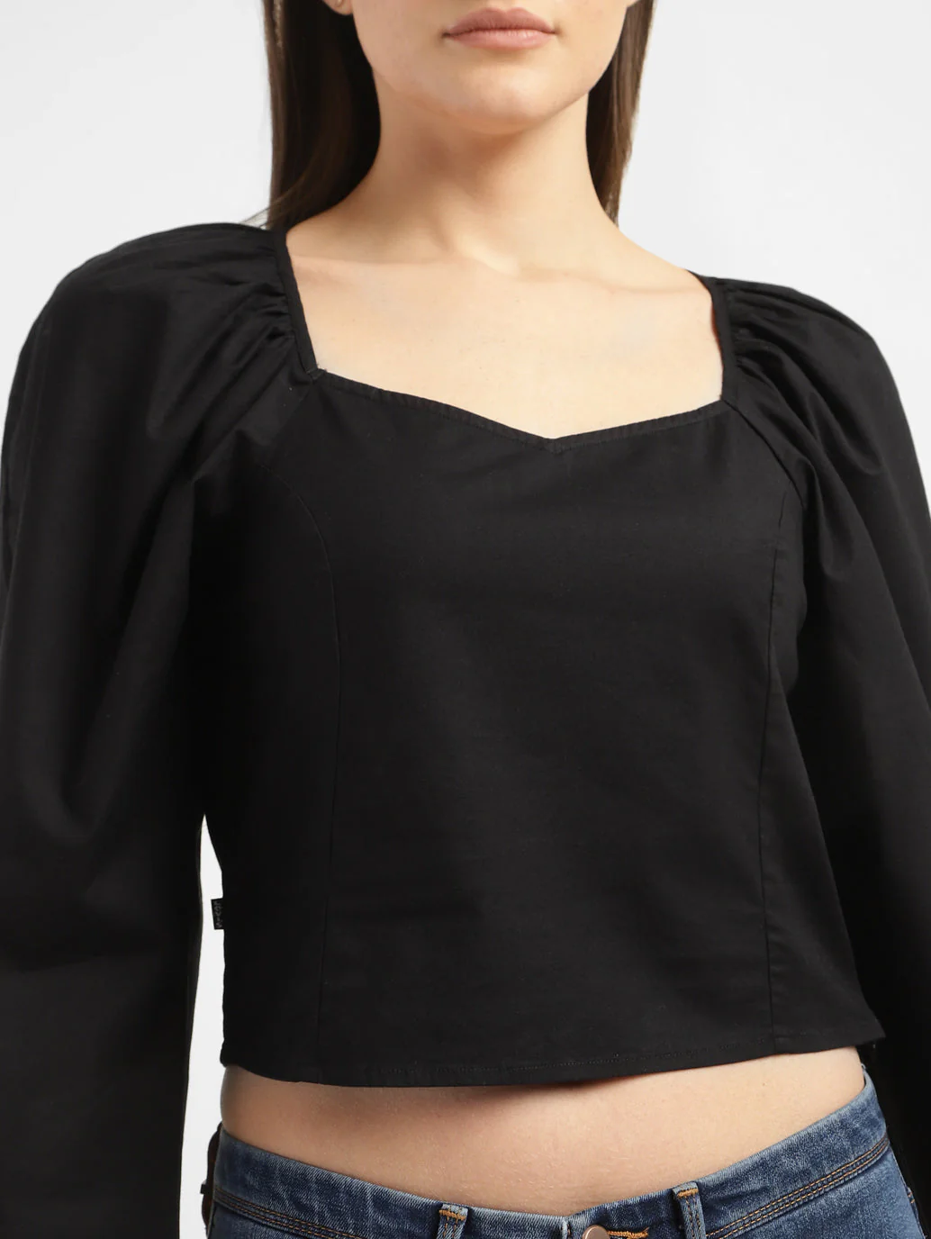 Women's Solid Sweet Heart Neck Top - Image 5