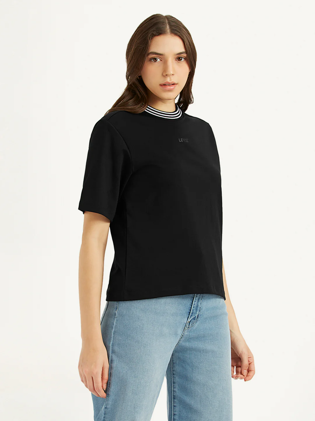 Women's Solid Crew Neck T-Shirt - Image 4