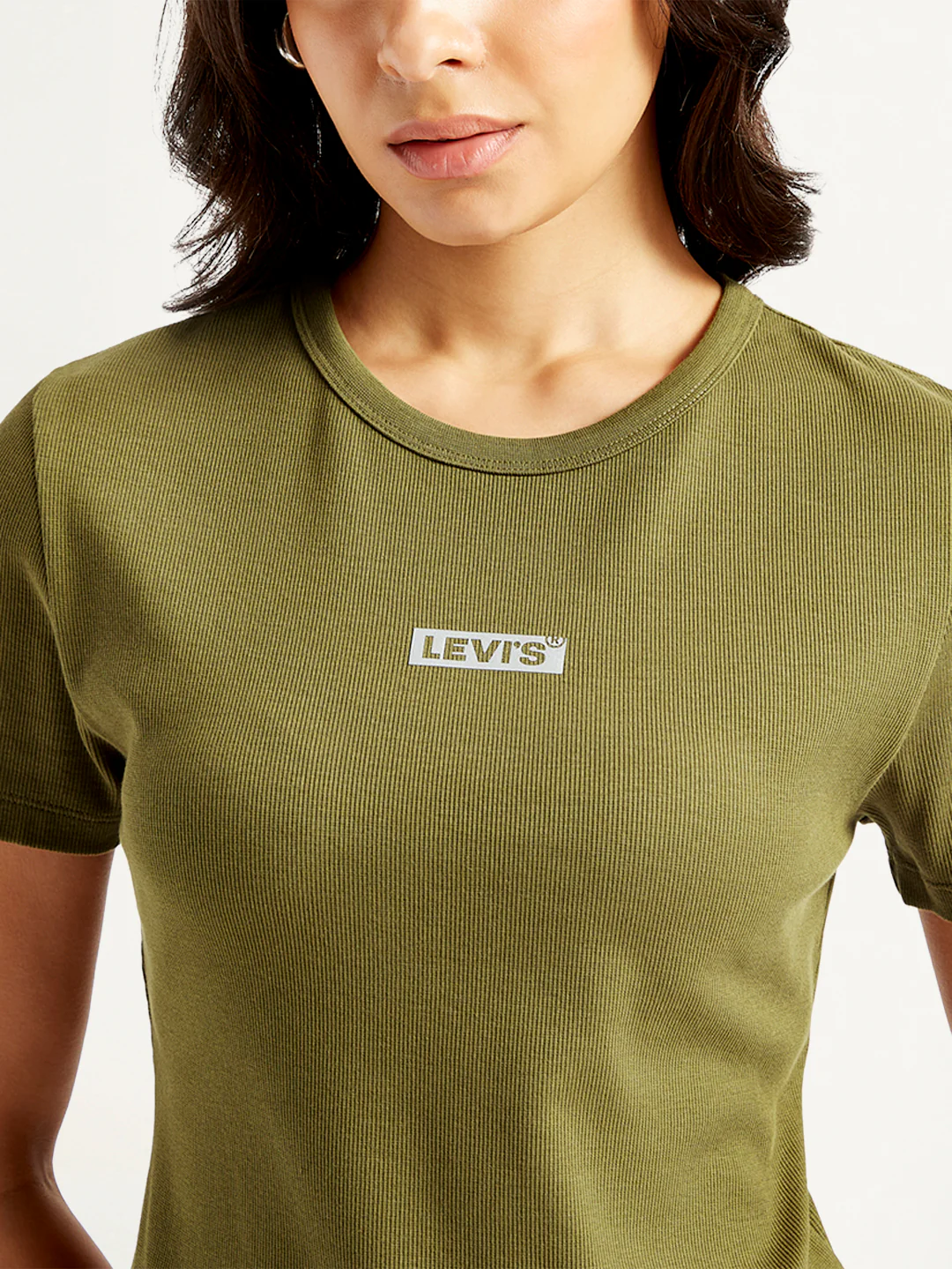 Women's Solid Green Crew Neck T-shirt - Image 3