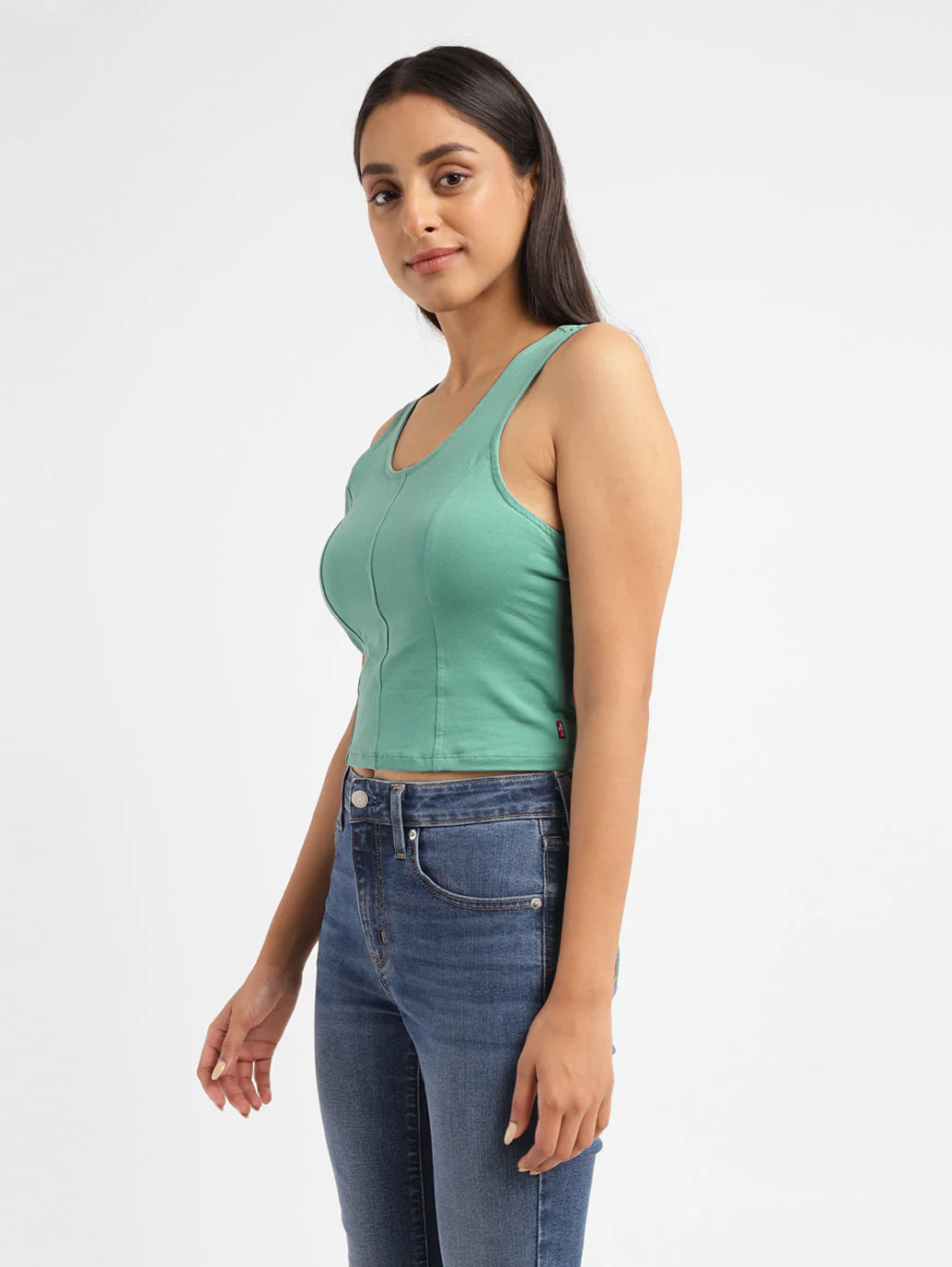Women's Solid Green Scoop Neck Crop Top - Image 5