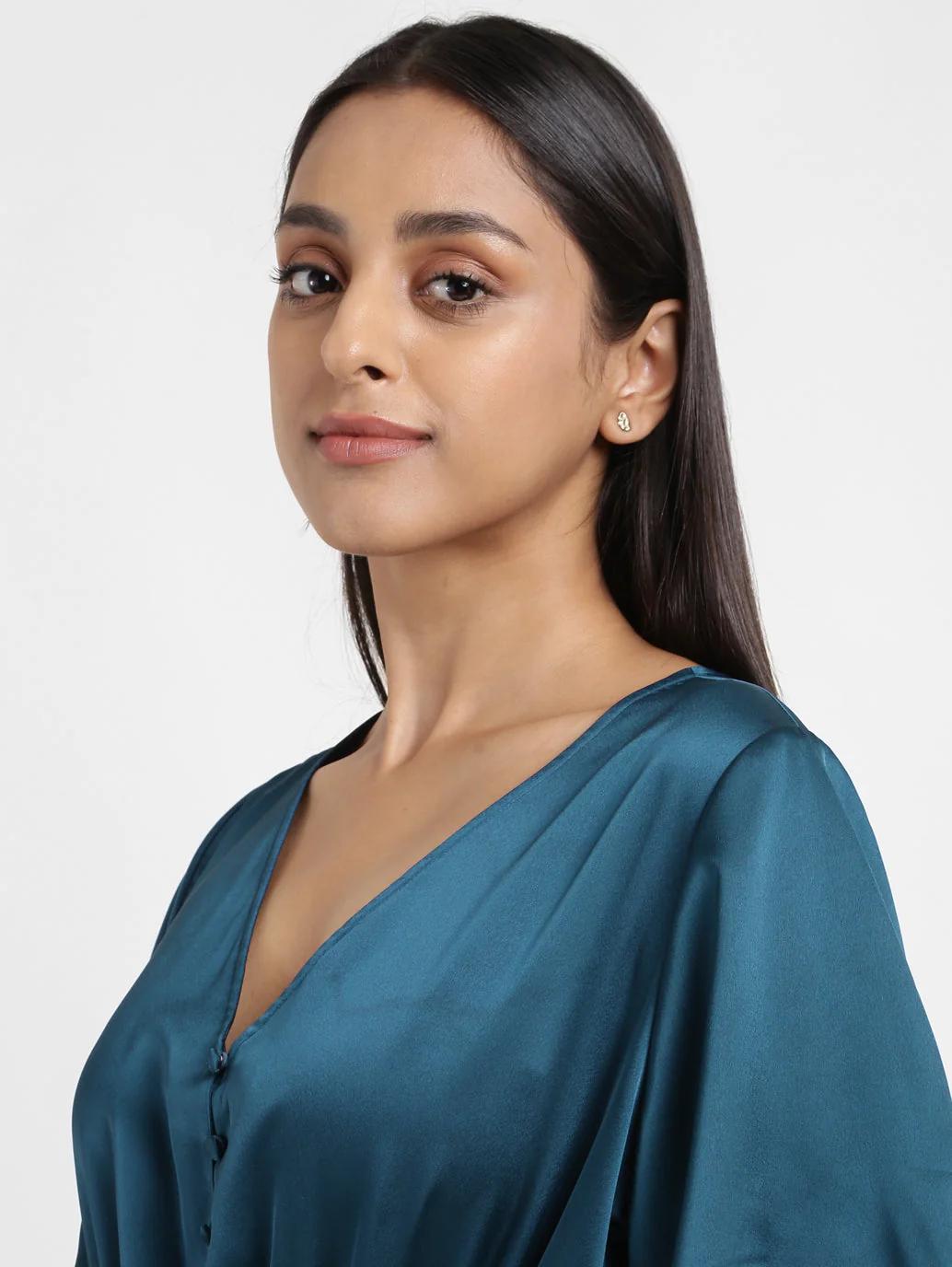 Women's Solid Green V Neck Top - Image 15