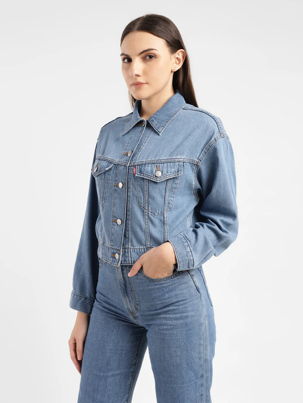 Women's Solid Indigo Spread Collar Trucker Jacket - Image 4
