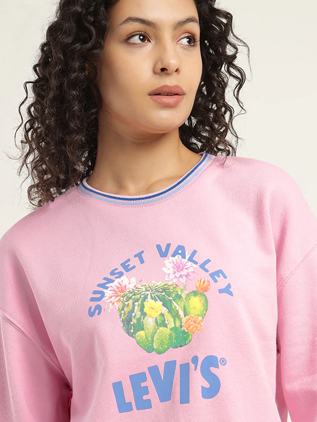 Women's Graphic Pink Crew Neck Sweatshirt - Image 4