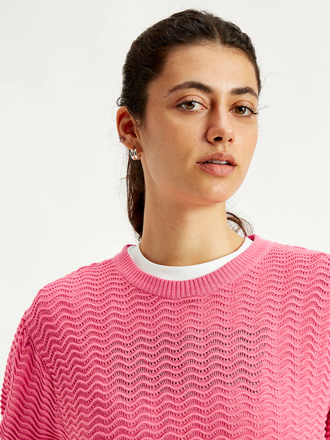 Women's Solid Pink Crew Neck Sweater - Image 3