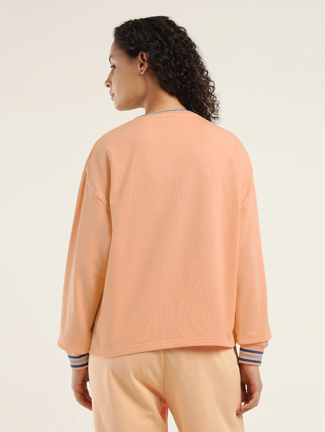 Women's Solid Crew Neck Sweatshirt - Image 3