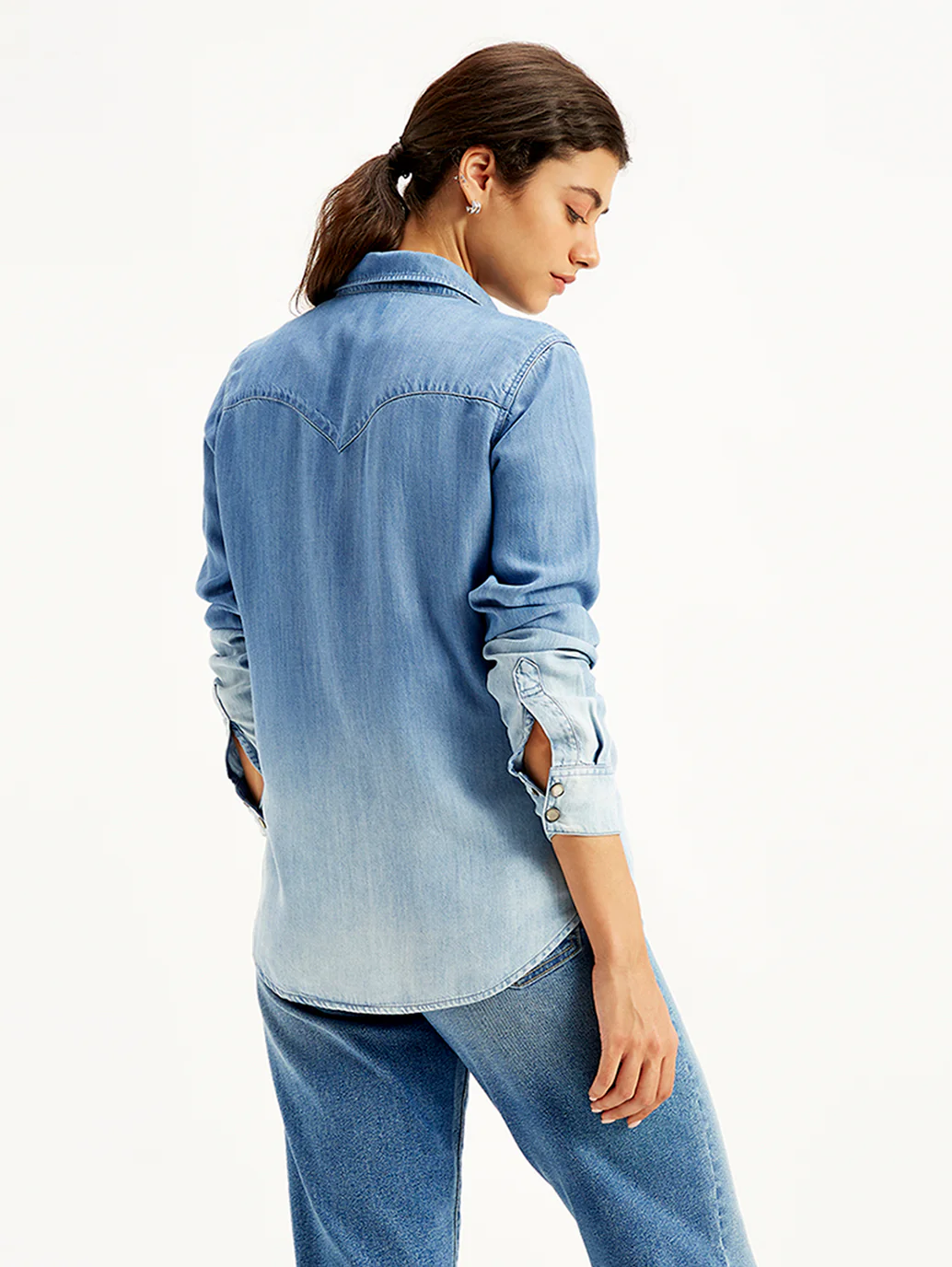 Women's Solid Regular Fit Denim Shirt - Image 4