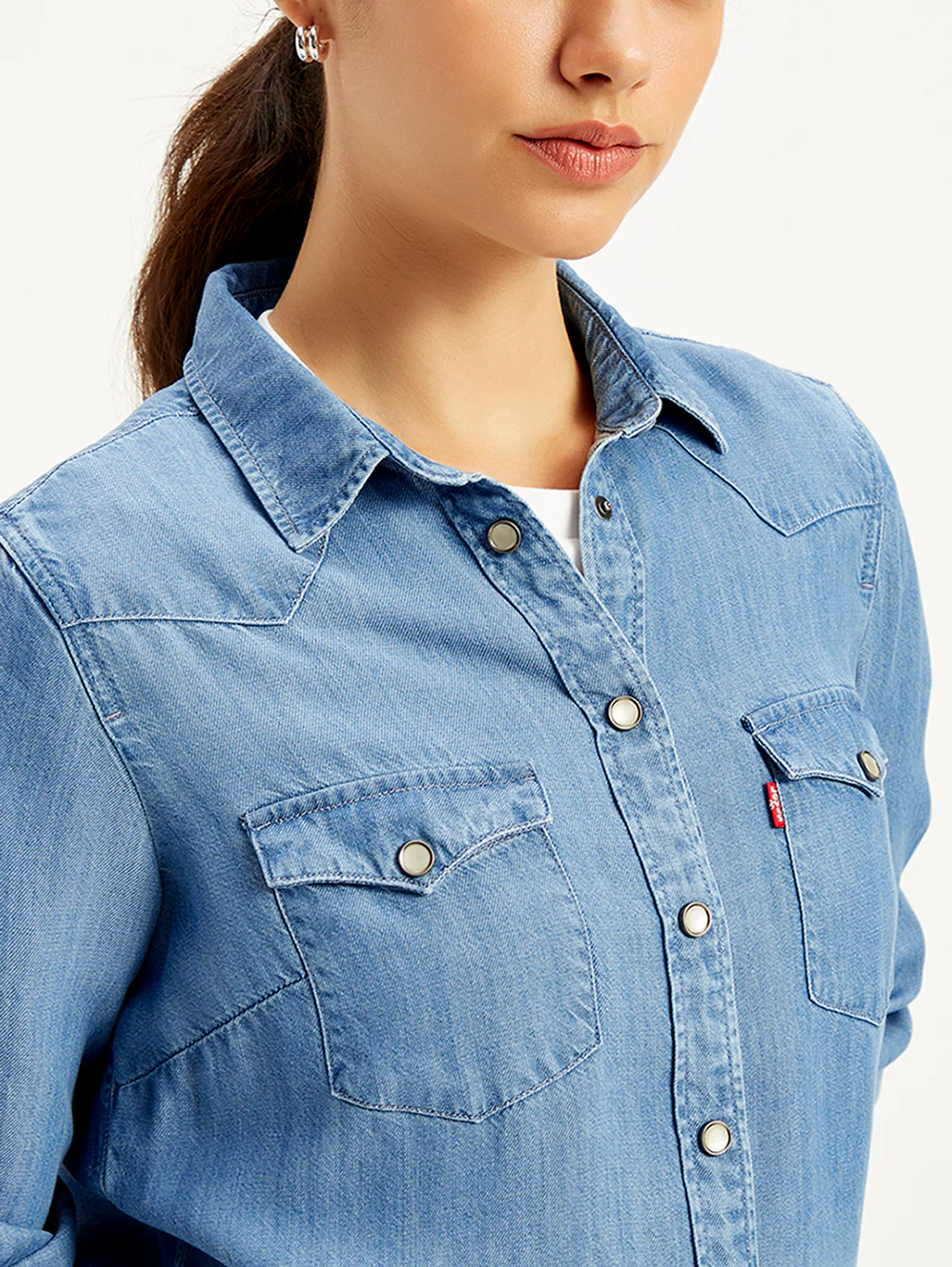Women's Solid Regular Fit Denim Shirt - Image 5