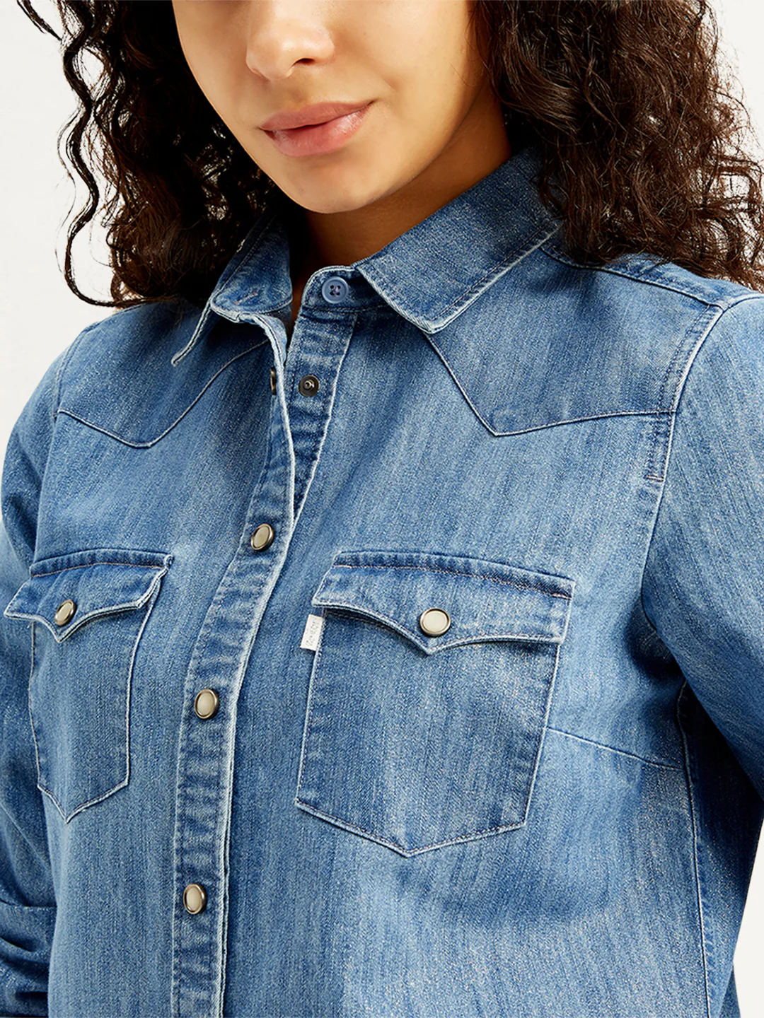 Women's Solid Regular Fit Denim Shirt - Image 4