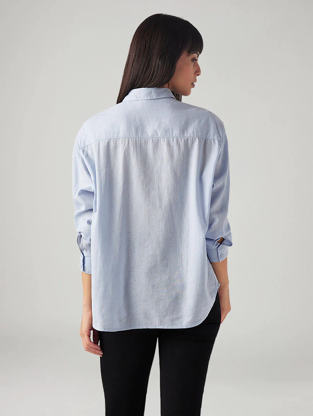 Women's Solid Relaxed Fit Linen Shirt - Image 2