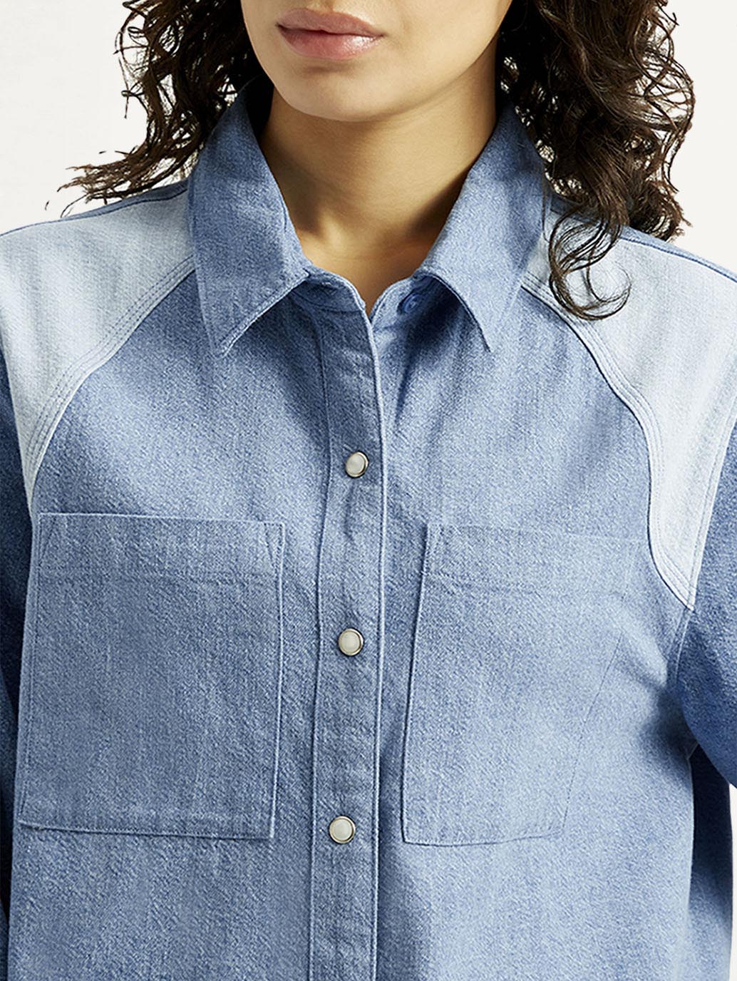 Women's Solid Relaxed Fit Denim Shirt - Image 3