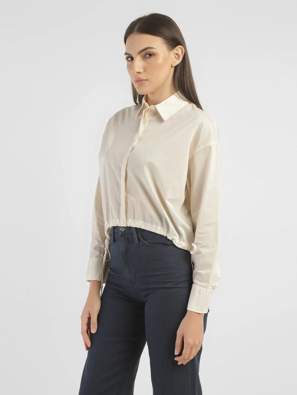 Women's Solid Relaxed Fit Shirt - Image 4