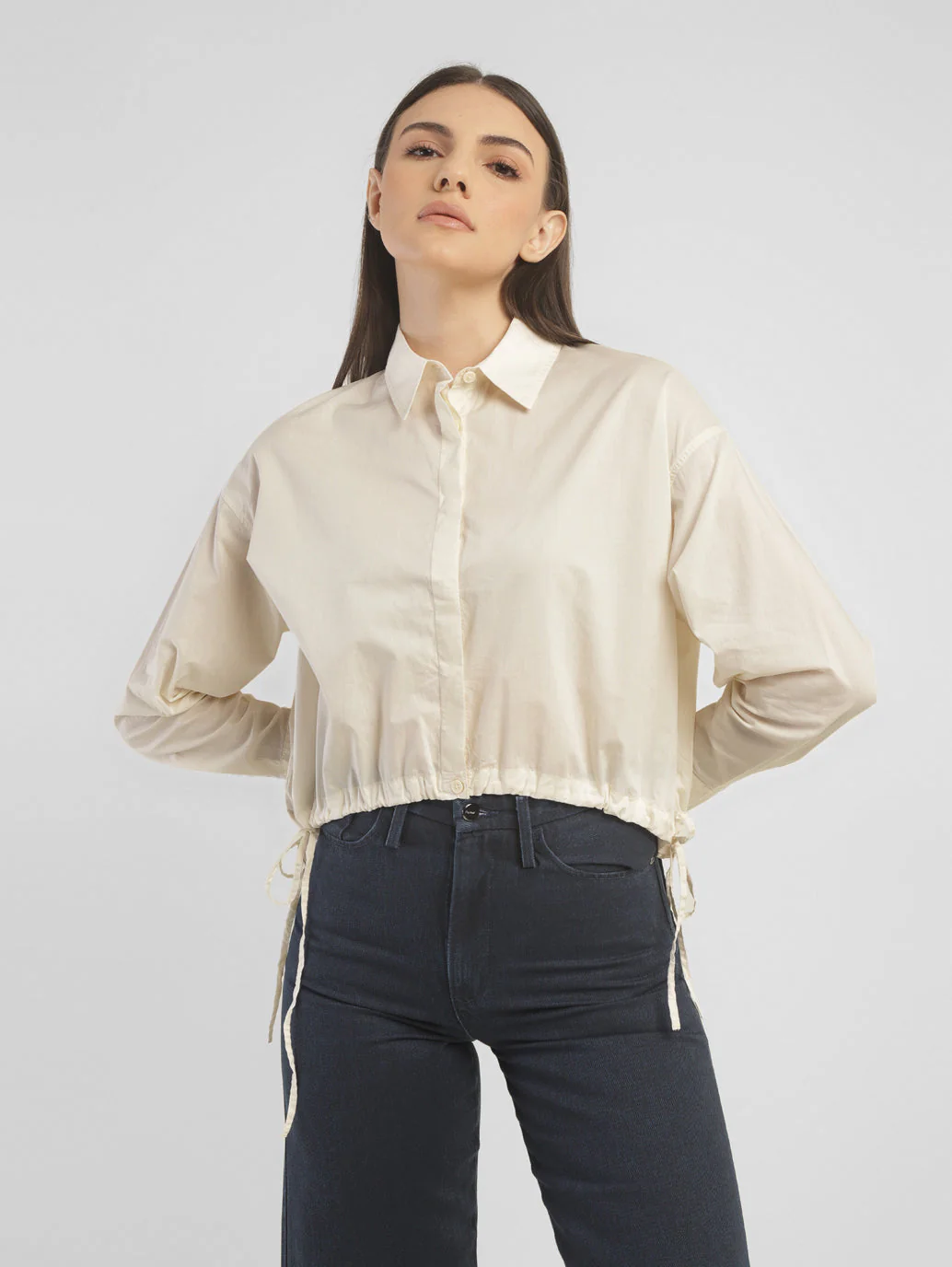 Women's Solid Relaxed Fit Shirt - Image 6