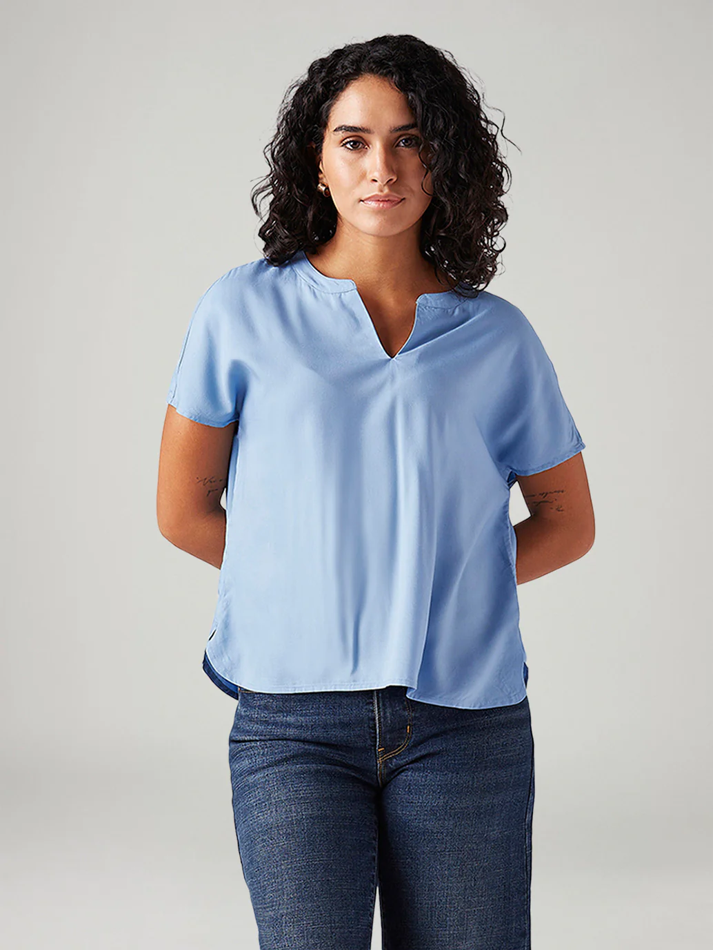 Women's Solid Relaxed Fit Top - Image 5