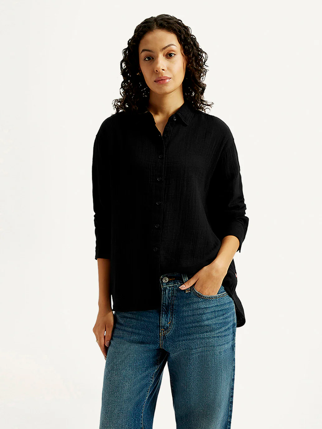 Women's Solid Relaxed Fit Shirt - Image 5