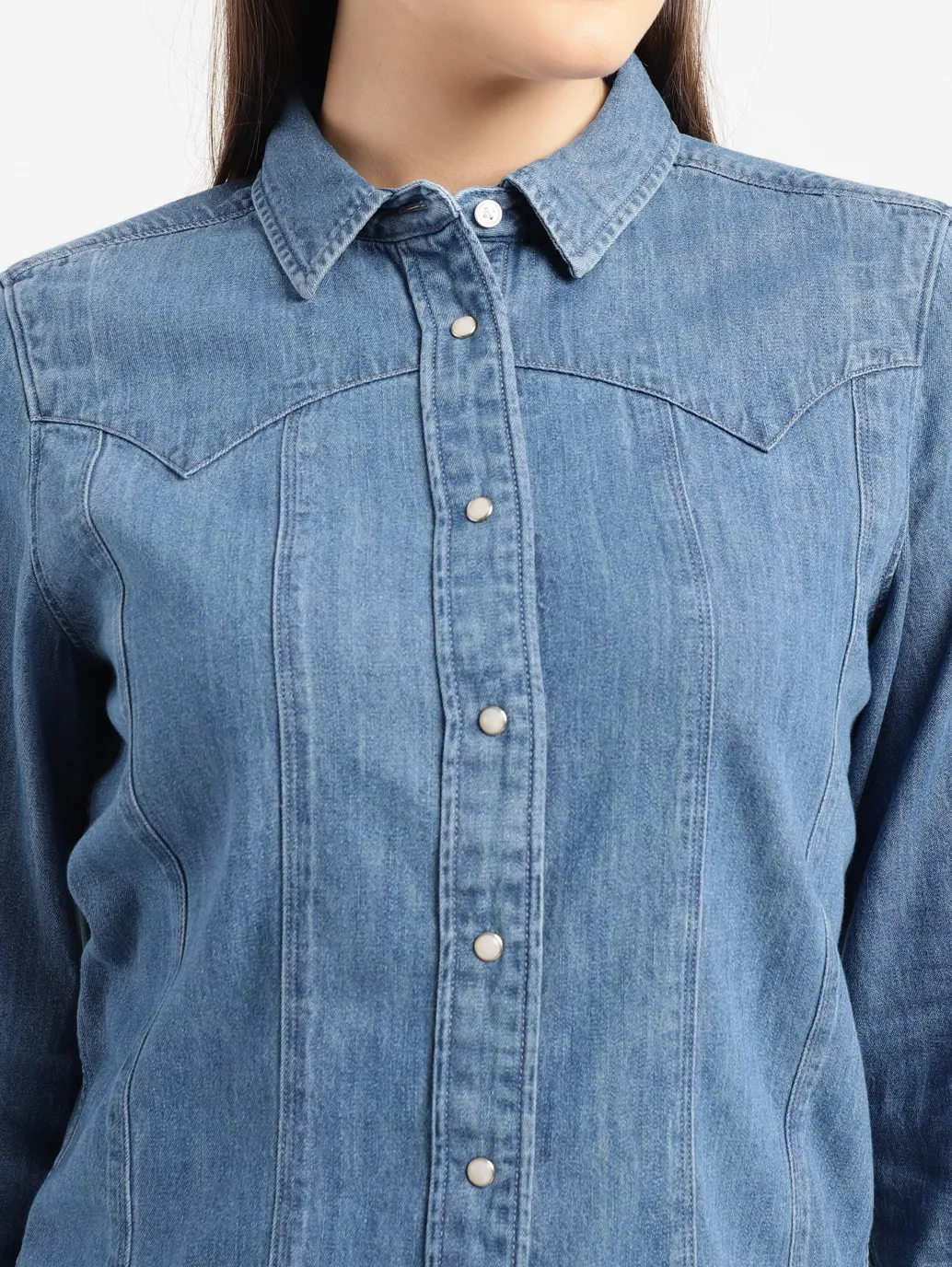 Women's Solid Slim Fit Shirt - Image 5