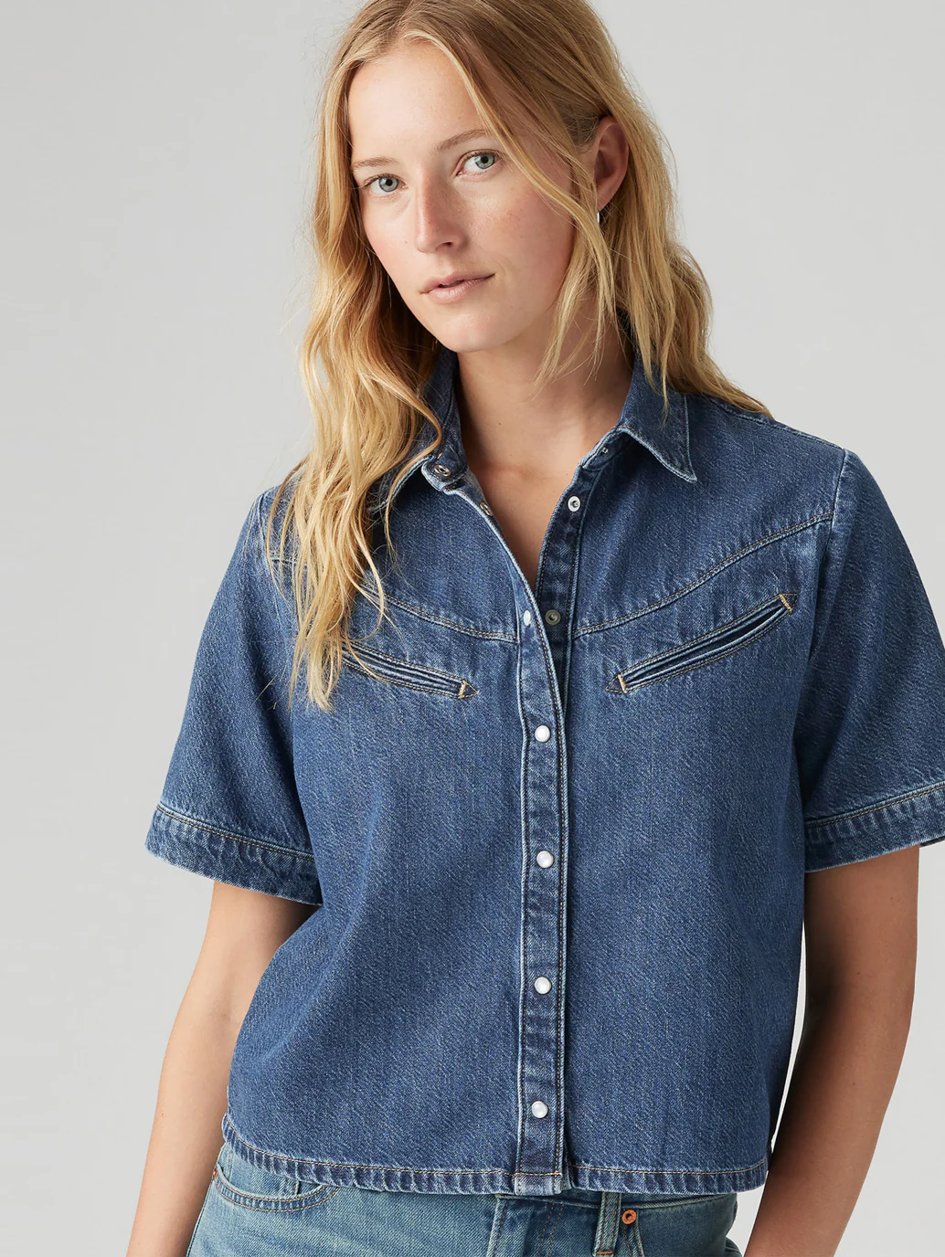 Women's Solid Spread Collar Shirt - Image 2