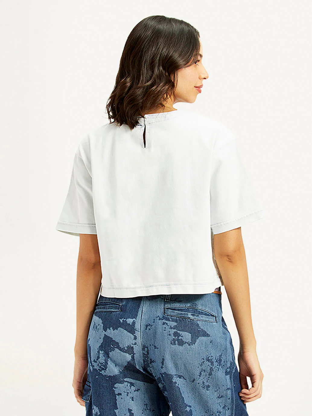 Women's Solid White Round Neck Top - Image 3