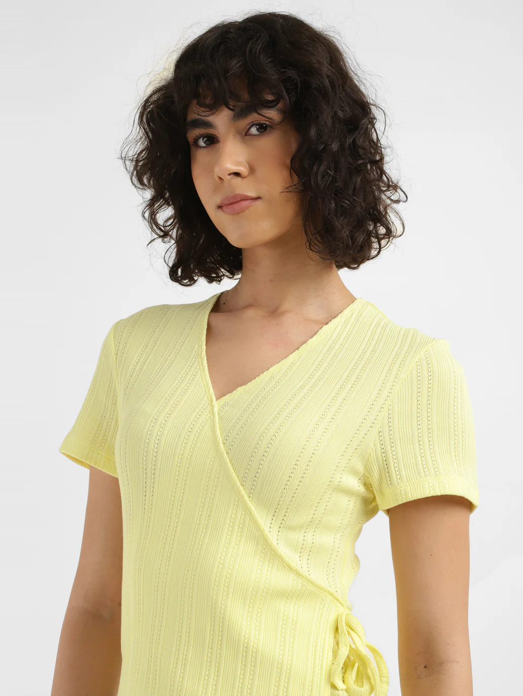 Women's Solid Yellow V-Neck Top - Image 4