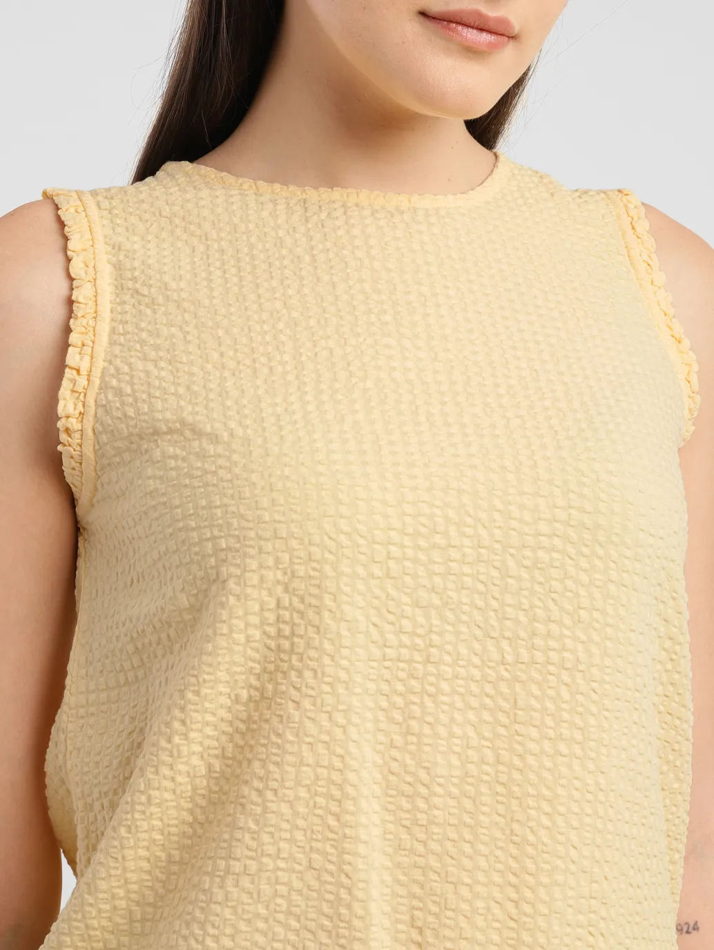 Women's Solid Yellow Round Neck Top - Image 5