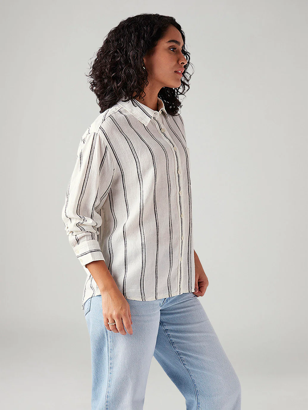 Women's Striped Regular Fit Shirt - Image 4
