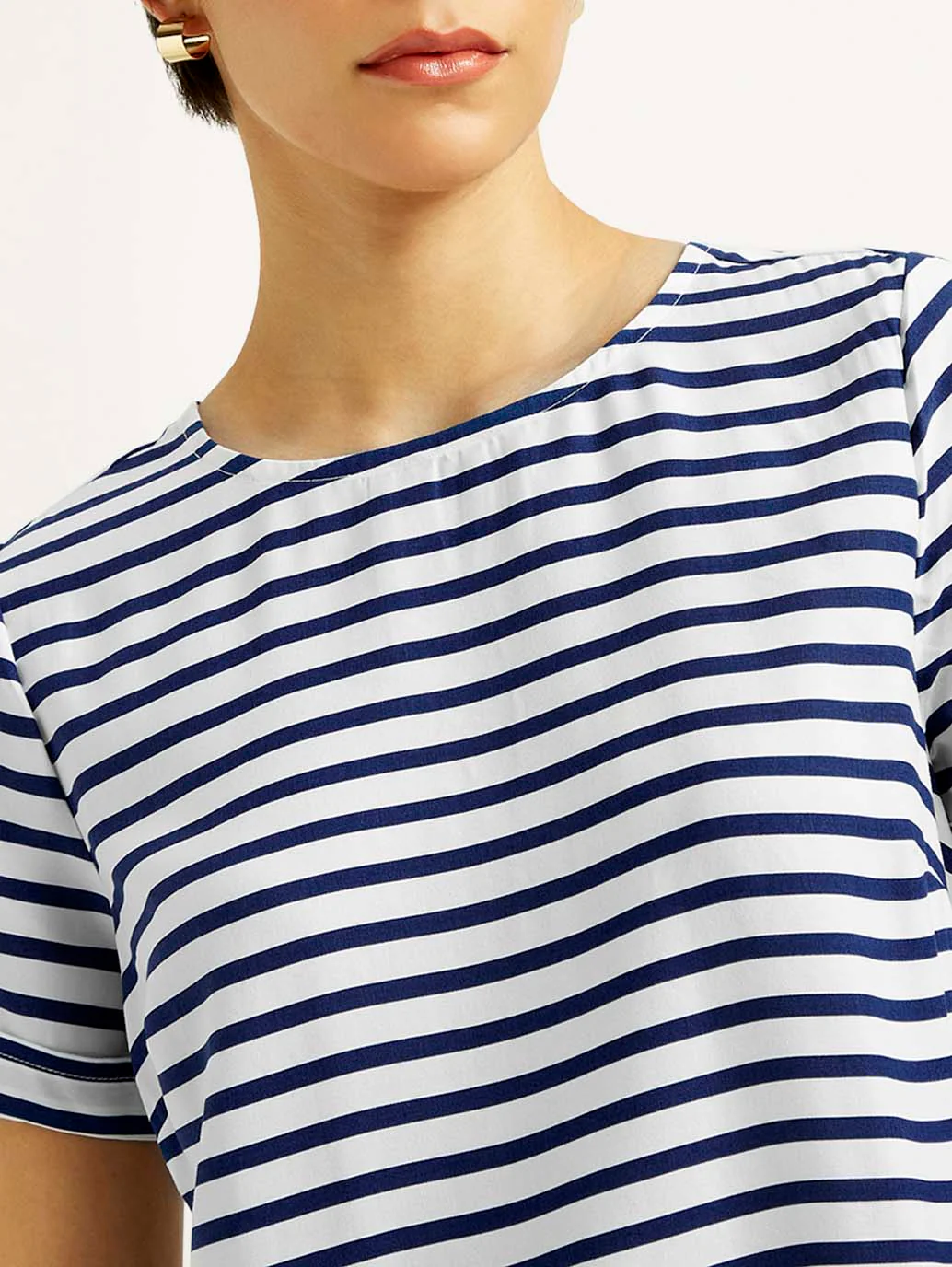 Women's Striped White Round Neck Top - Image 4