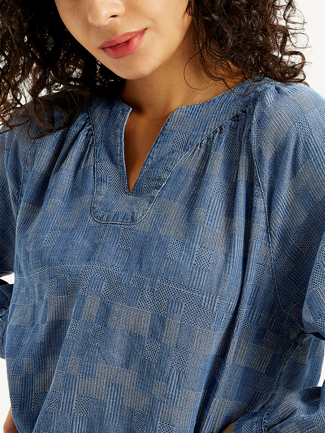 Women's Textured Blue Peasant Top - Image 5