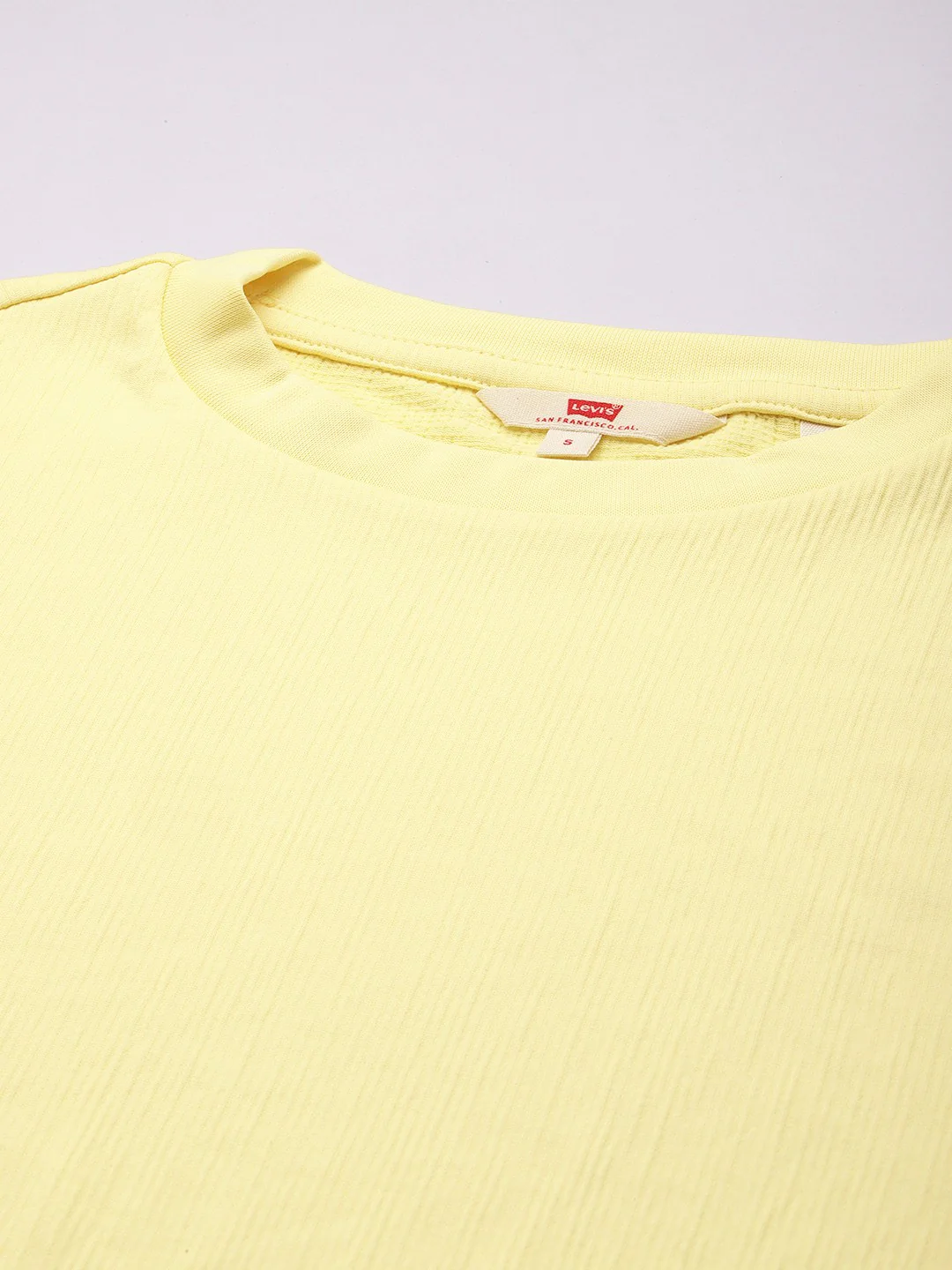 Women's Textured Crew Neck Cropped T-shirt - Image 4
