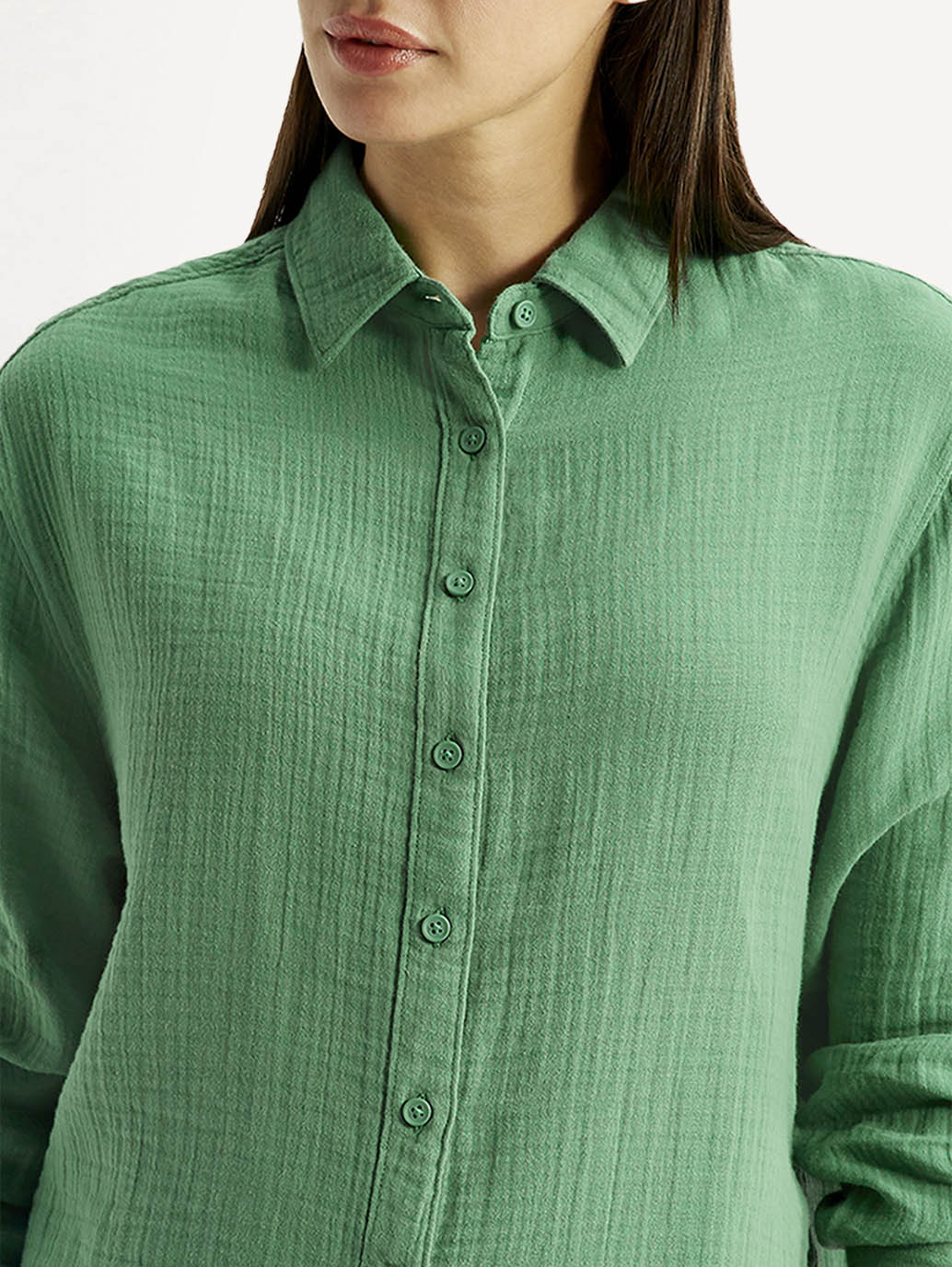 Women's Textured Green Relaxed Fit Shirt - Image 4
