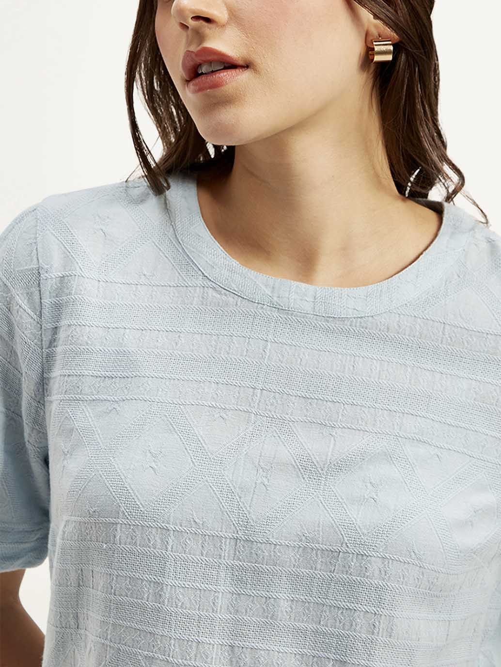 Women's Textured Light Blue Round Neck Top - Image 4
