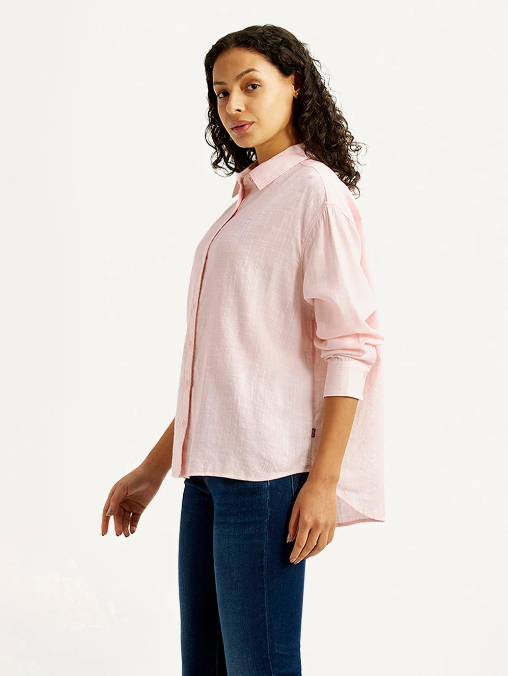 Women's Textured Light Pink Relaxed Fit Shirt - Image 4