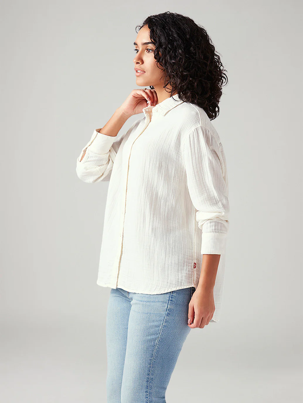 Women's Textured Regular Fit Shirt - Image 4
