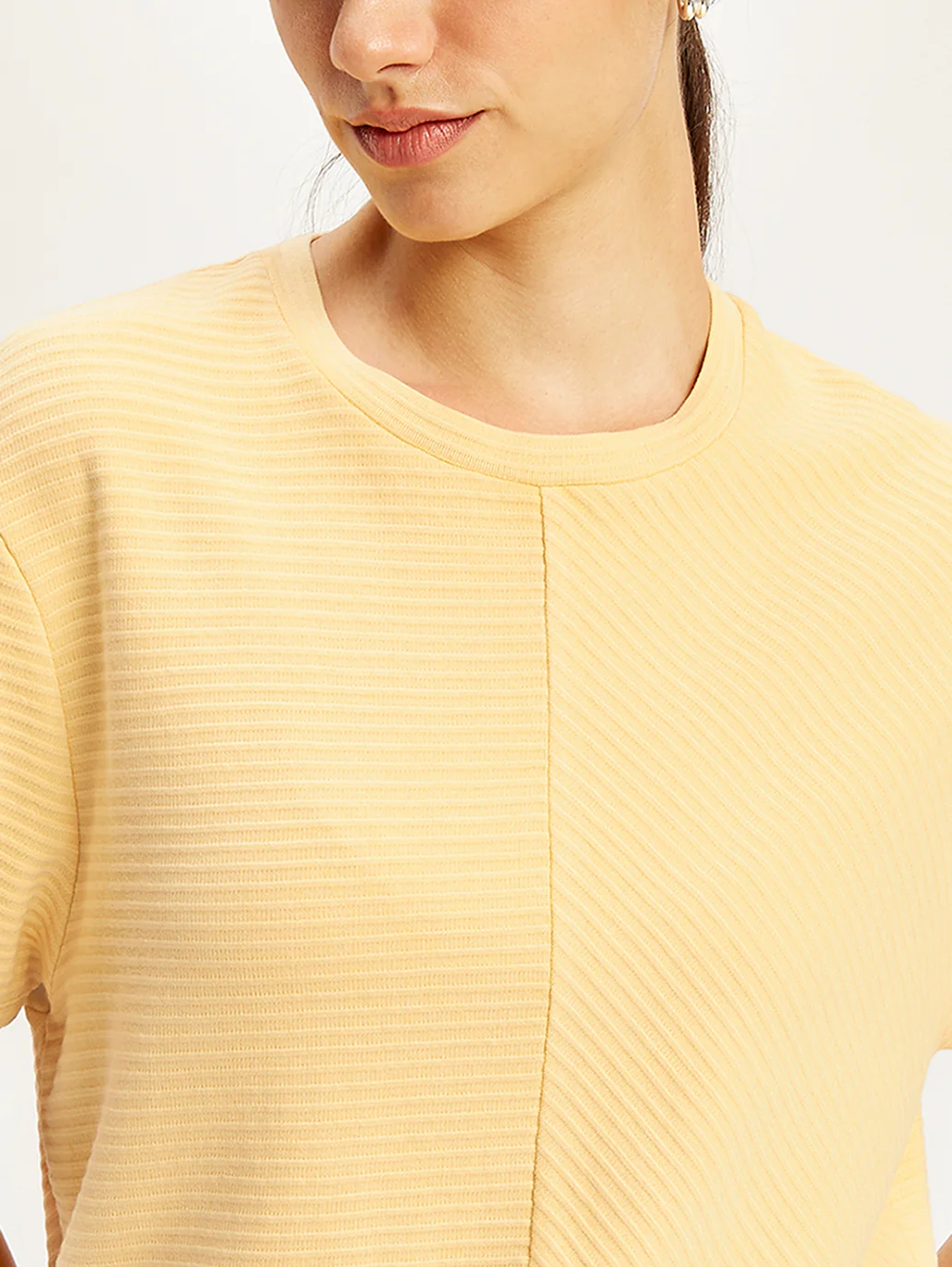 Women's Textured Relaxed Fit T-Shirt - Image 5