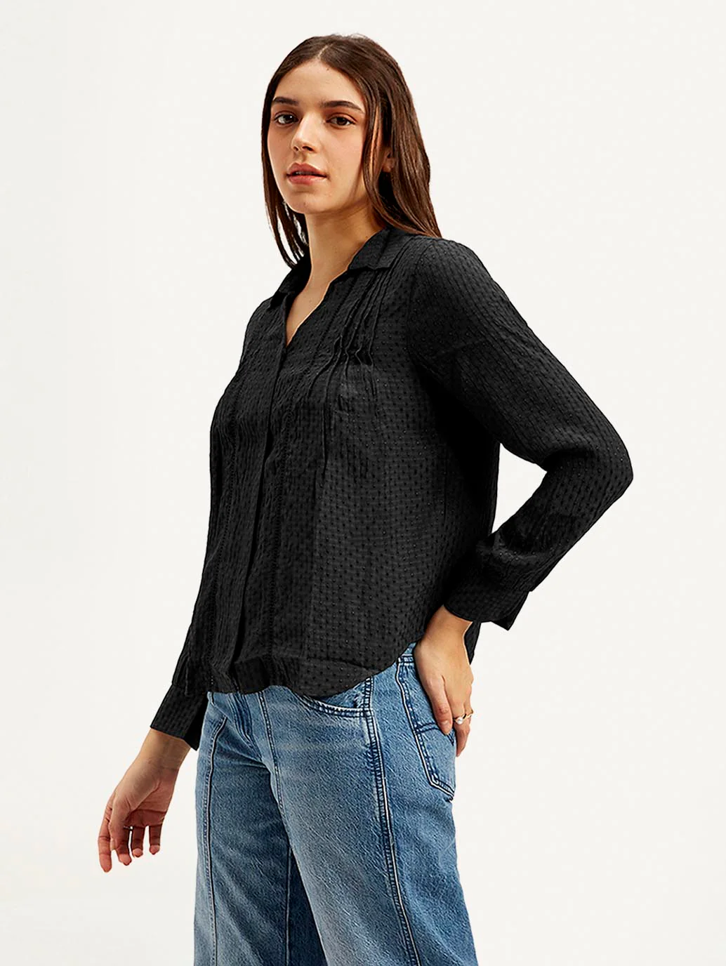Women's Textured Spread Collar Shirt - Image 5