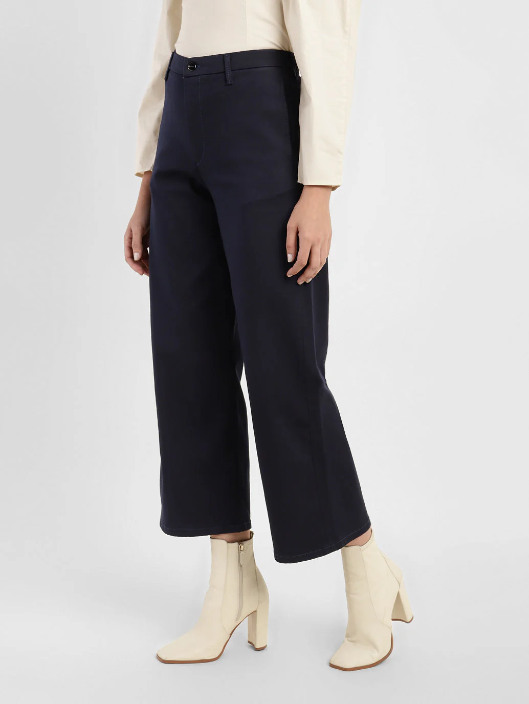 Women's Blue Ribcage Bell Bottom Wide Leg Fit High Rise Jeans - Image 4