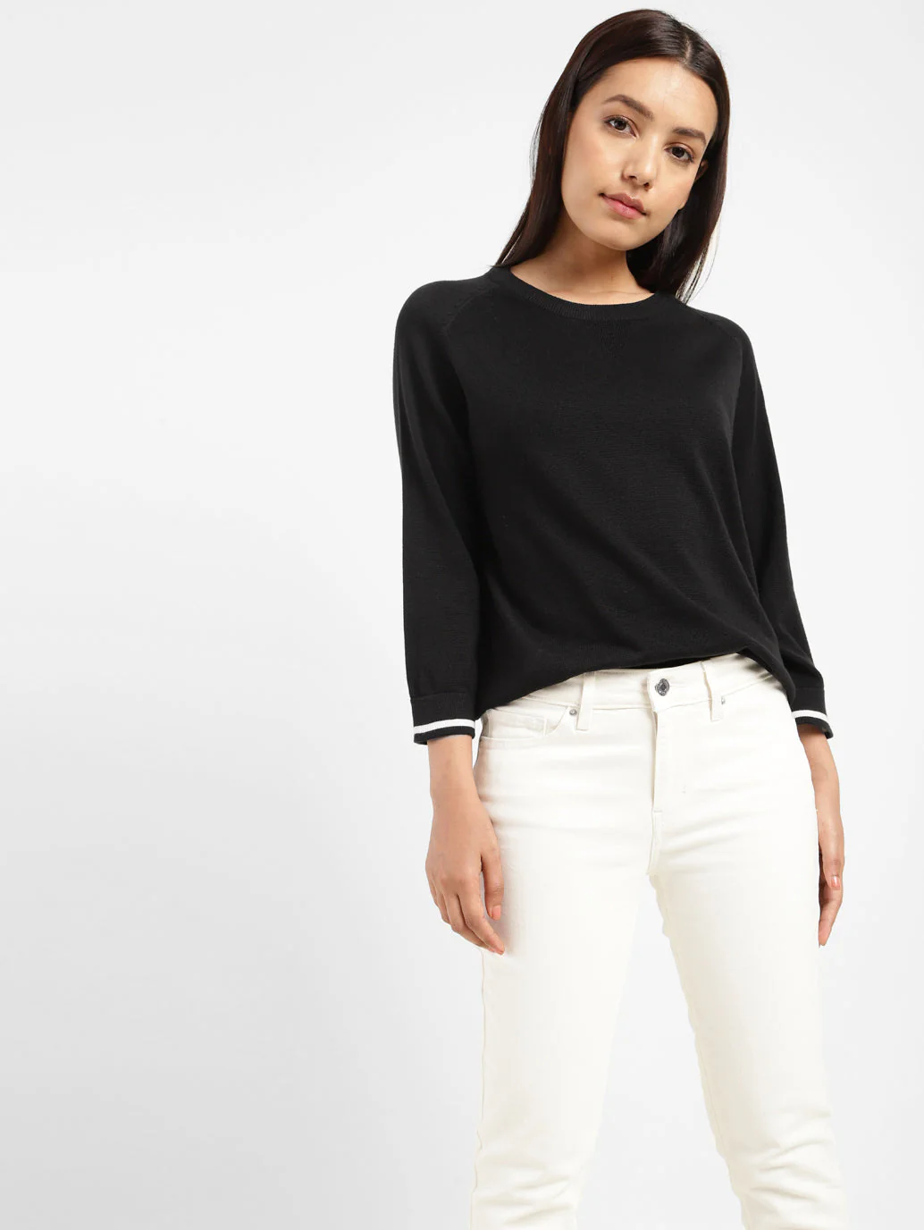 Women's solid round neck sweater - Image 4